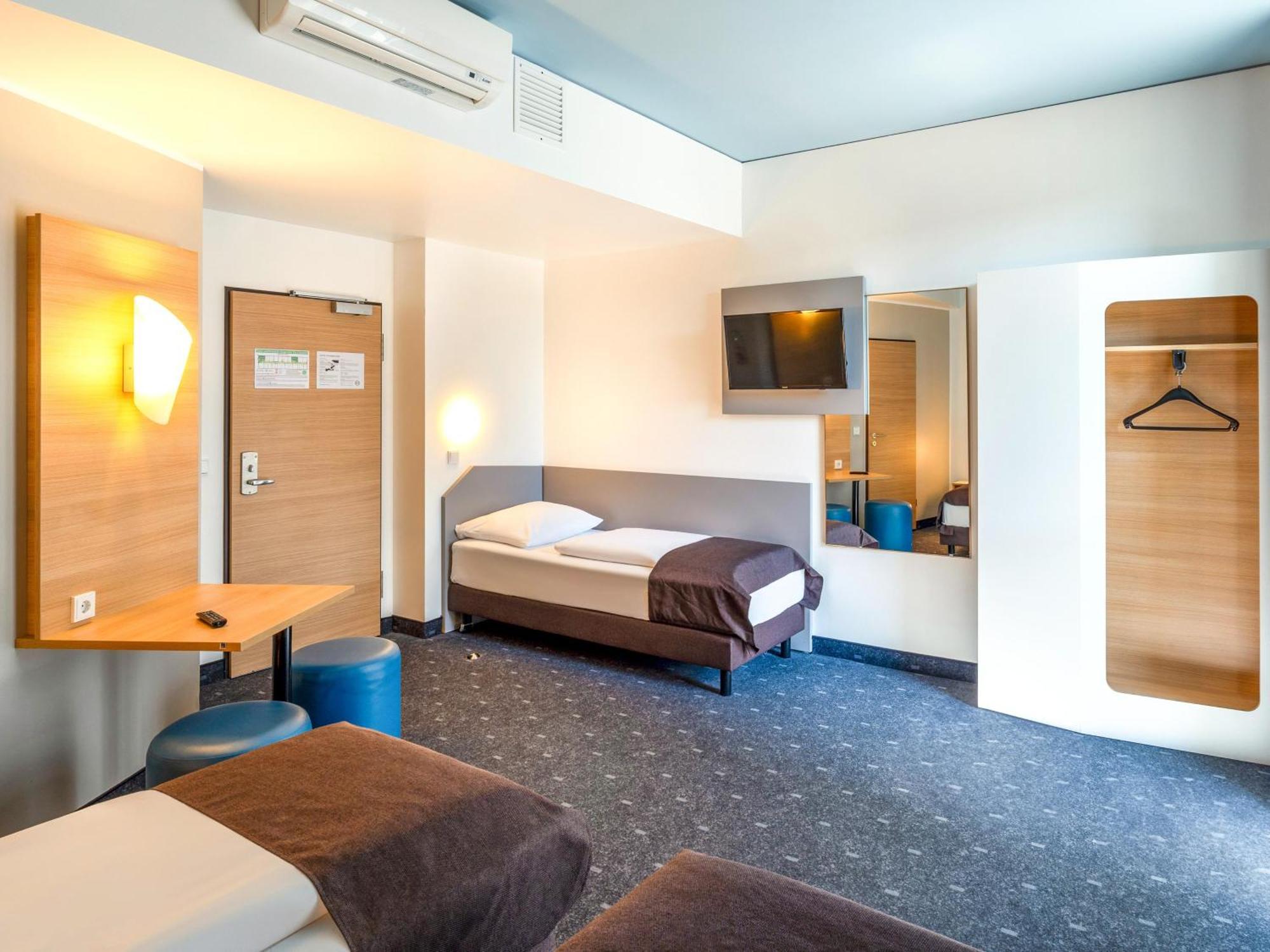 B&B Hotel Braunschweig-City Bagian luar foto