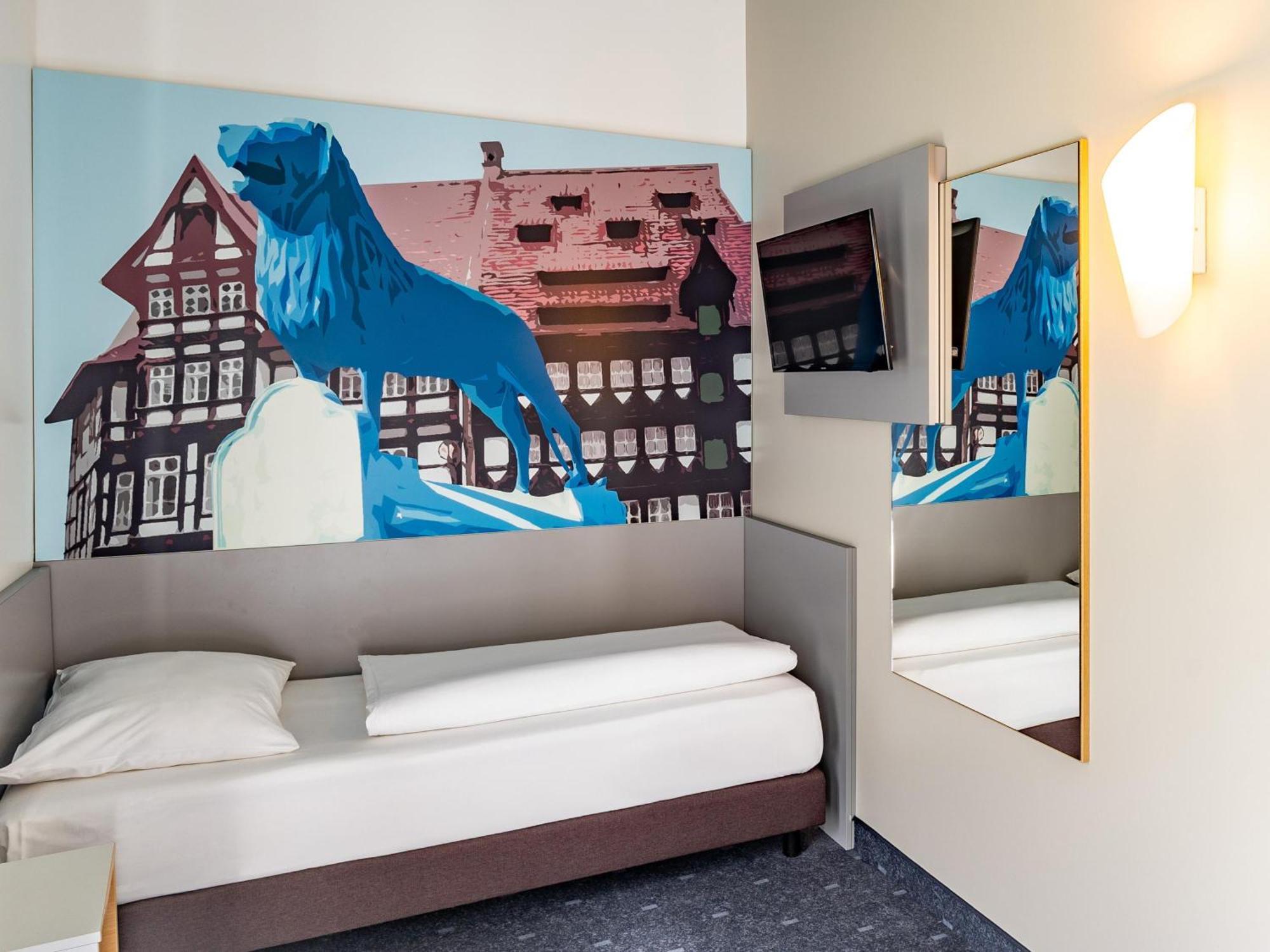 B&B Hotel Braunschweig-City Bagian luar foto