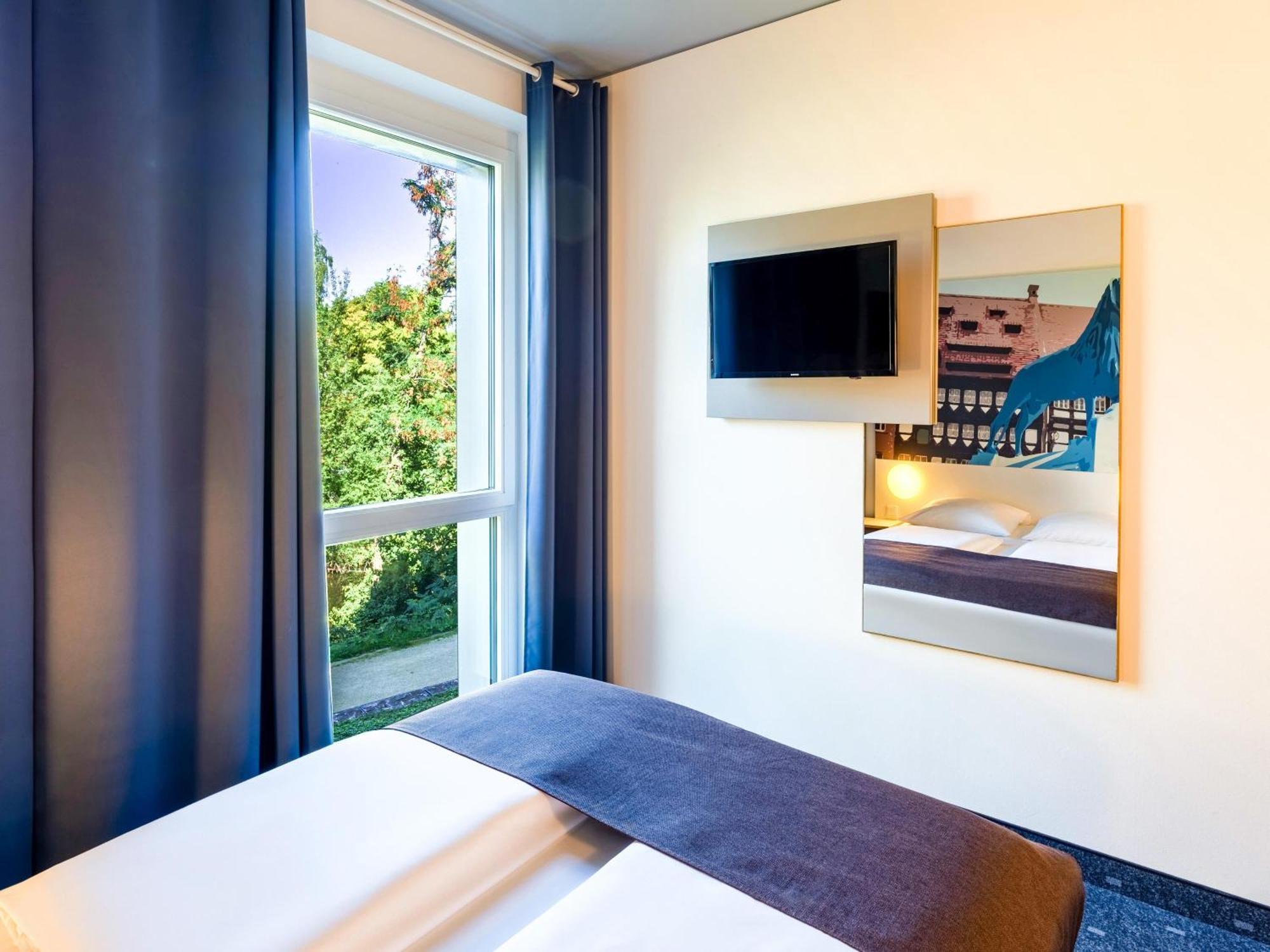 B&B Hotel Braunschweig-City Bagian luar foto