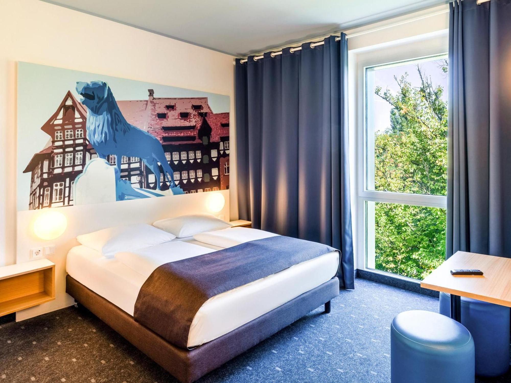 B&B Hotel Braunschweig-City Bagian luar foto